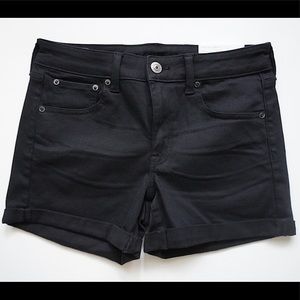 AEO Black Low Rise Midi Shorts Size 8